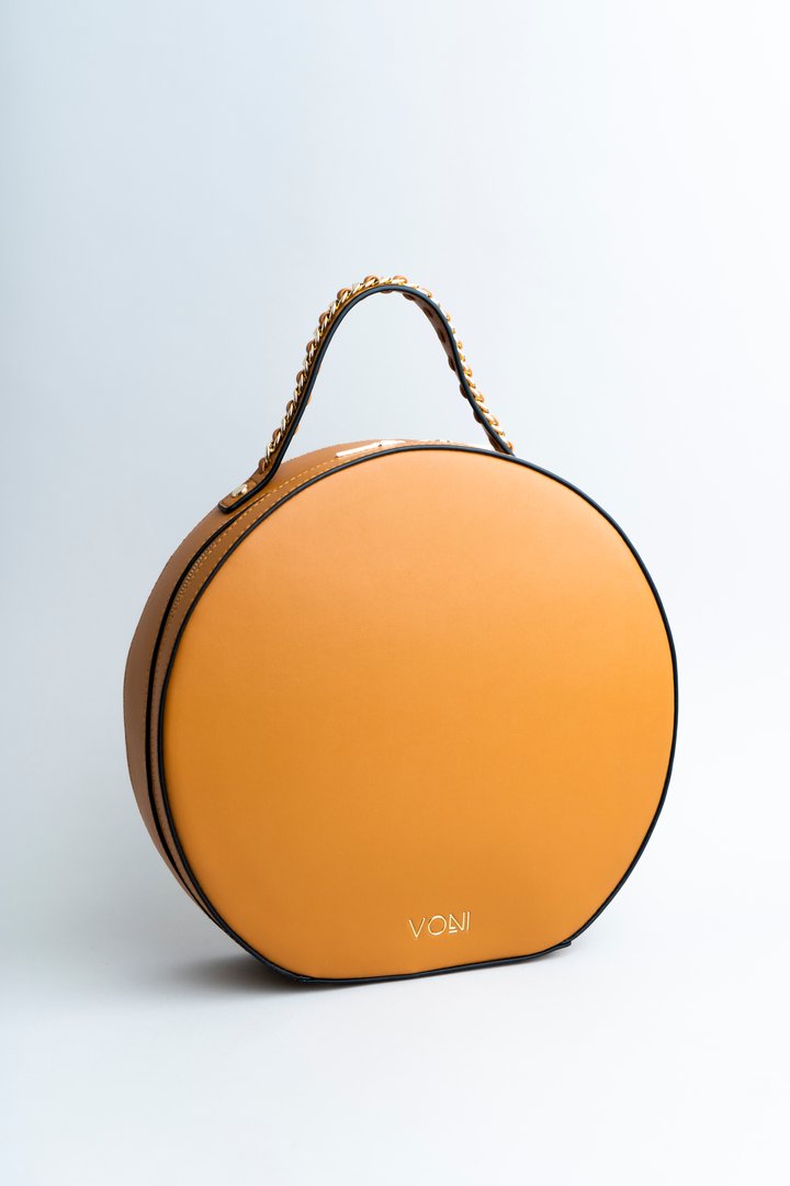 Vegan circle bag from Voni Los Angeles