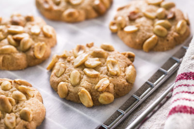 Vegan Peanut chip cookies