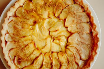Vegan apple tart