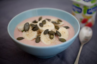 Veganu cereal including bananas, seeds and alpro