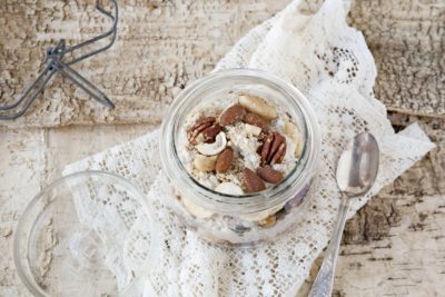 Vegan nutty overnight oats