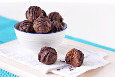 Vegan almond truffles