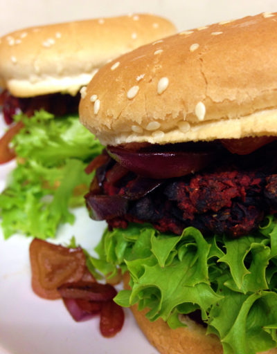 Vegan beetroot burgers