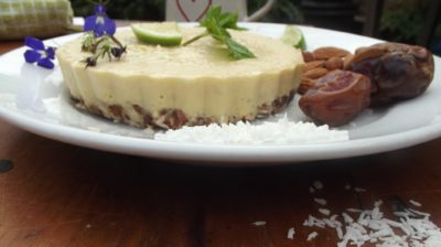 Vegan mango cheesecake