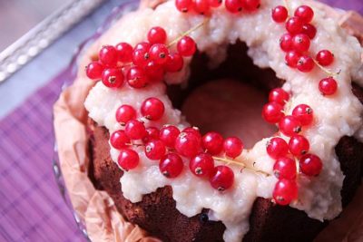 Vegan redcurrant dessert
