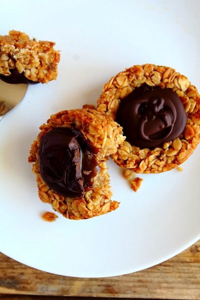 Vegan oatmeal caramel cookie cups