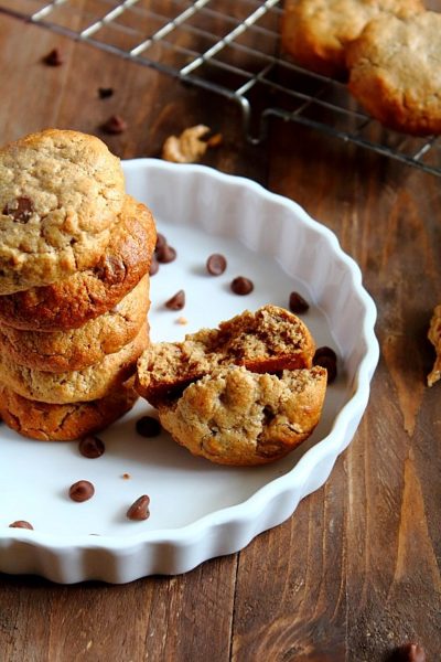 Cashew Oat Chocolate Chip Cookies