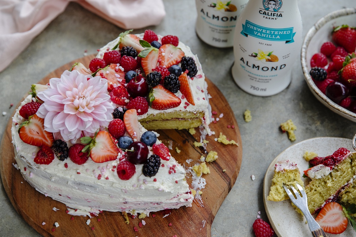 Vegan Vanilla Buttercream Cake