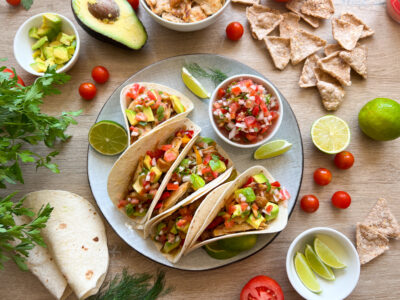 Tacos de no-pollo con pico de gallo