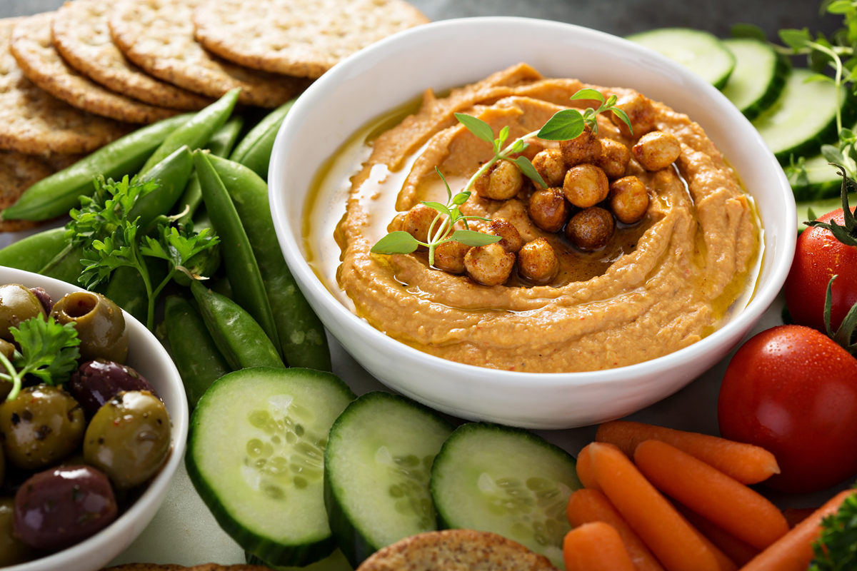 Hummus and vegetable spread